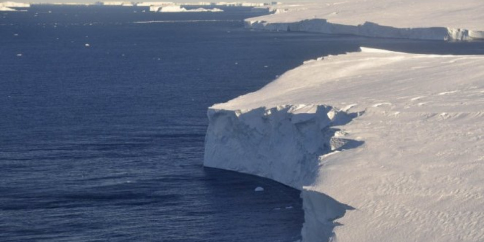 "Došlo je vreme!" Dramatičan prizor primećen na Antarktiku, ovo se nije dogodilo 30 godina! (FOTO, VIDEO)