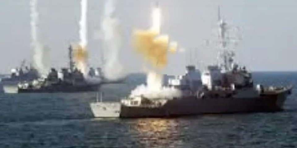 OVAKO JE NEKADA GAĐAO "ADMIRAL MAKAROV"! Zbog njega je crnomorska flota bila dugo zaštićena! (Video)