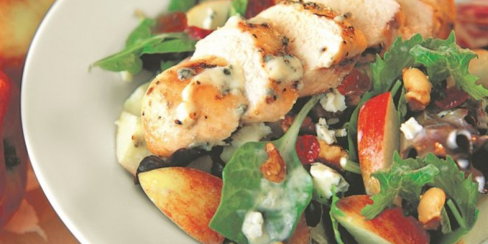 UKUS LETA NA TANJIRU! Probajte savršenu tropsku salatu sa piletinom!