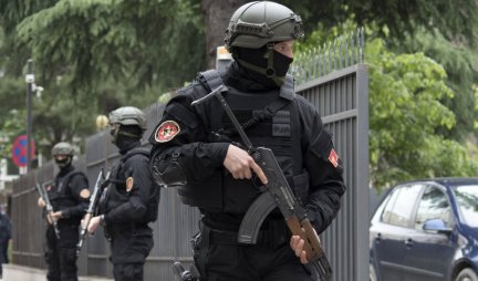 PRETRES NA 30 LOKACIJA ZBOG DROGE! U Crnoj Gori u toku policijska akcija "Zamka"!