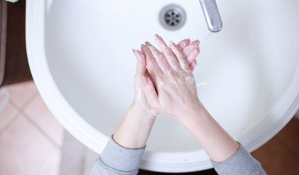 SAMO JEDAN POTEZ koji skoro svi radimo nakon pranja ruku može značiti KATASTROFALNU GREŠKU