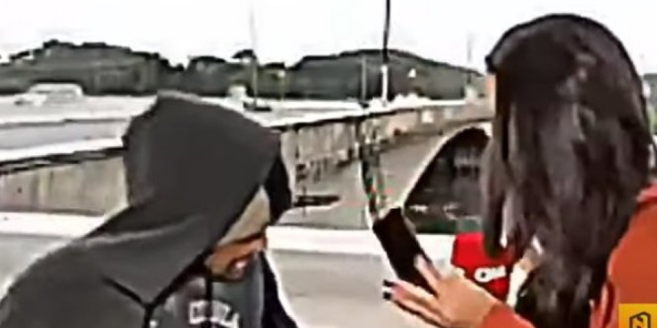 KRENUO NOŽEM NA NJU PRED KAMERAMA! Reporterka Si-En-Ena napadnuta u uključenju uživo (VIDEO)