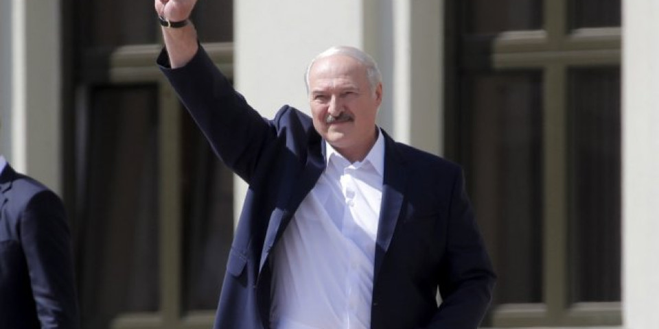 TEŠKO VREME DOLAZI, ALI BELORUSIJA NEĆE PASTI NA KOLENA! Lukašenko do detalja otkrio šta donosi 2021. godina!