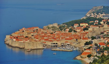HRVATI SE KUPAJU U GO*NIMA! Pronađena bakterija ešerhija koli, 4 plaže u Dubrovniku zagađene fekalijama!