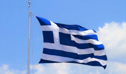 PA OVO JE HIT! Englez istraživao PORODIČNO STABLO i izabrao reprezentaciju GRČKE!  (FOTO)