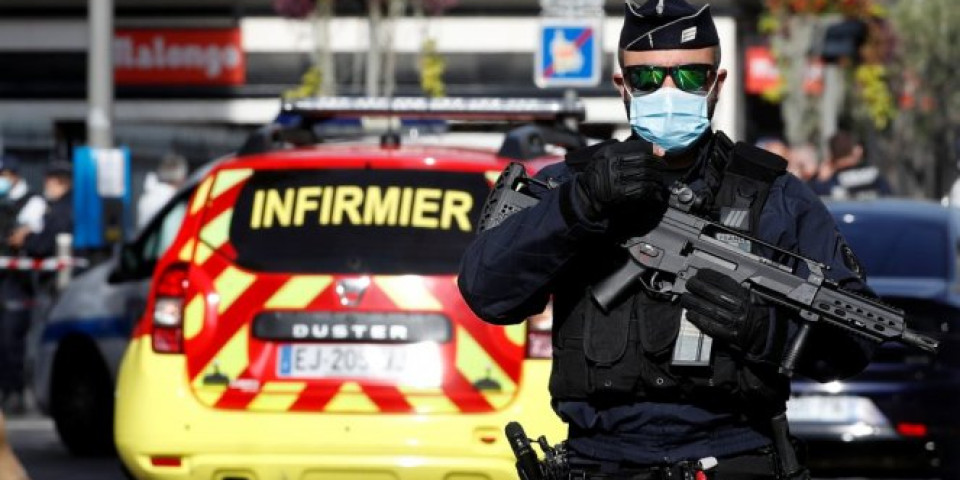 UŽAS U FRANCUSKOJ NE PRESTAJE! Policija u Lionu sprečila NOVI TERORISTIČKI NAPAD!