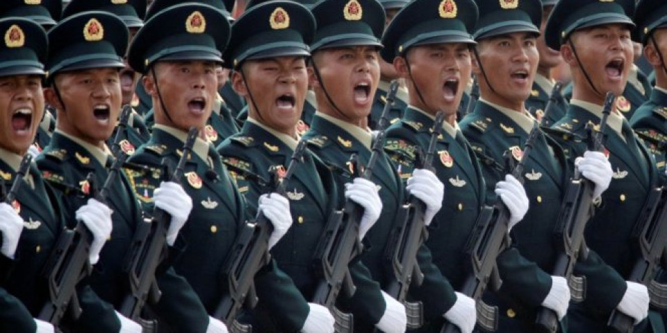 KINEZI PRAVE SUPERVOJNIKA, AMERI U PANICI, OVO BI MOGLO DA ODE PREDALEKO! Genetska testiranja pripadnika kineske vojske digla obaveštajce na noge!
