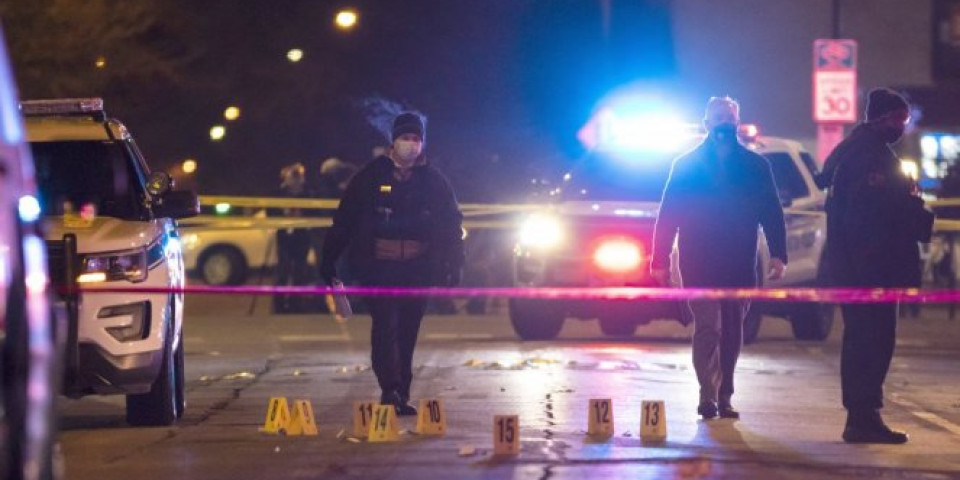 KRVAVI SU BEŽALI S MESTA DOGAĐAJA! Najmanje pet osoba ubijeno u pucnjavi u Čikagu