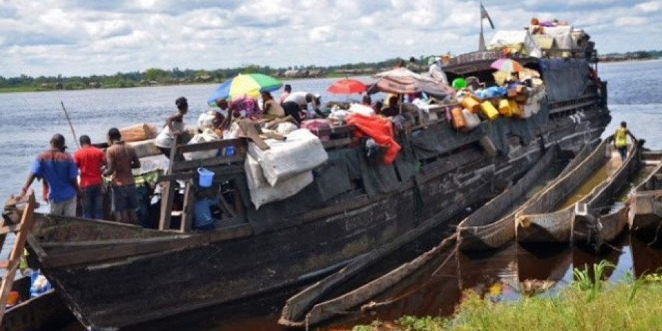 HOROR NA RECI KONGO! Potonuo brod, najmanje 60 ljudi se utopilo, stotine se vode kao NESTALI!