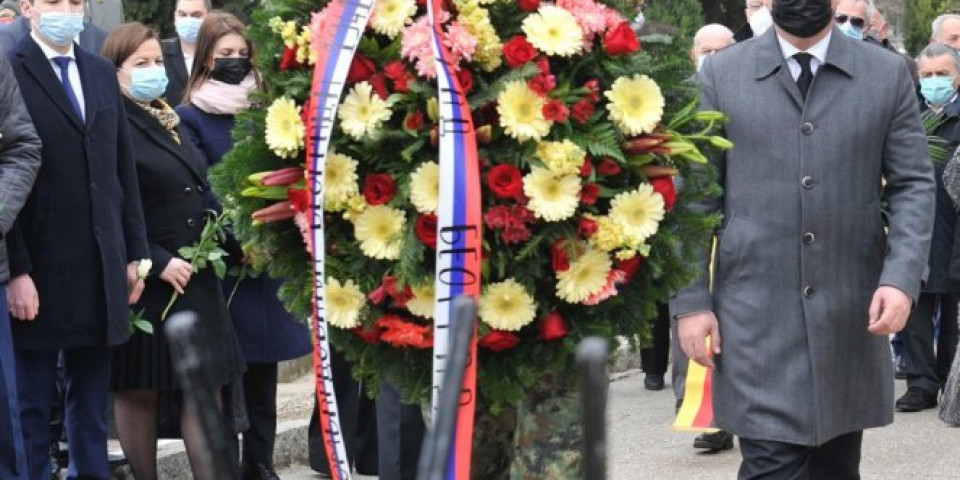 PRVI PUT U ISTORIJI nemački ambasador položio venac na memorijal žrtvama bombardovanja 6. aprila 1941. godine u Beogradu