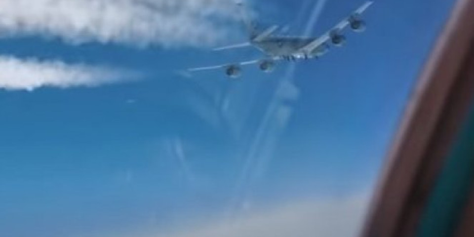 NAPETO - AMERIČKI VOJNI AVION LETEO NADOMAK RUSIJE! Ruski MIG - 31 morao da uzleti i dejstvuje! (VIDEO)