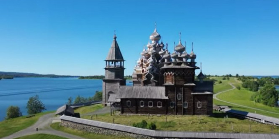 ZAVRŠENA RESTAURACIJA NA OSTRVU KIŽI! Najlepša DRVENA CRKVA u Rusiji ponovo otvorena za posetioce!  /VIDEO/