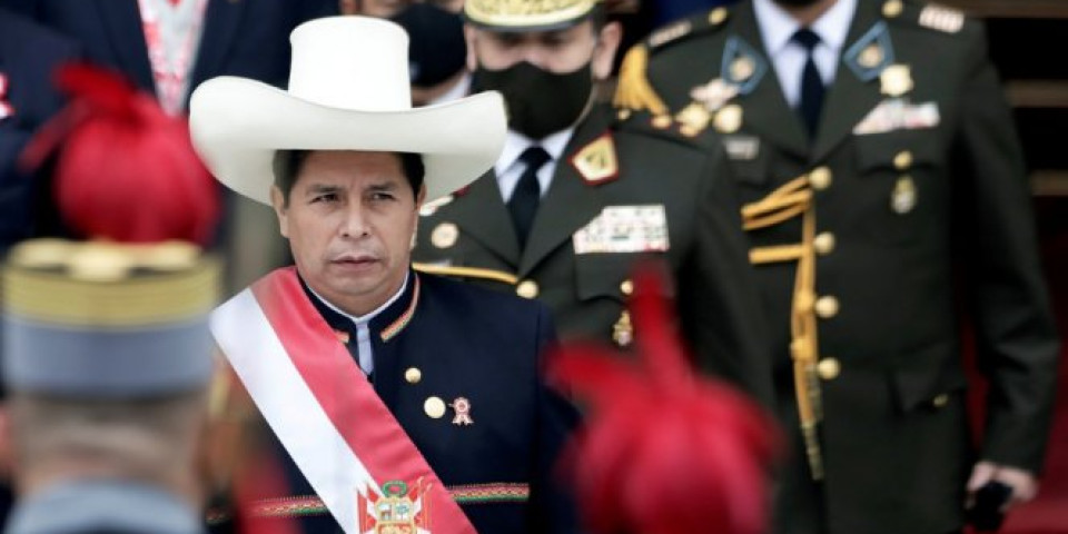 SMENJEN PREDSEDNIK PERUA! Kastiljo UHAPŠEN nakon optužbi za POBUNU i zloupotrebu položaja, AMERIKA ODMAH REAGOVALA!