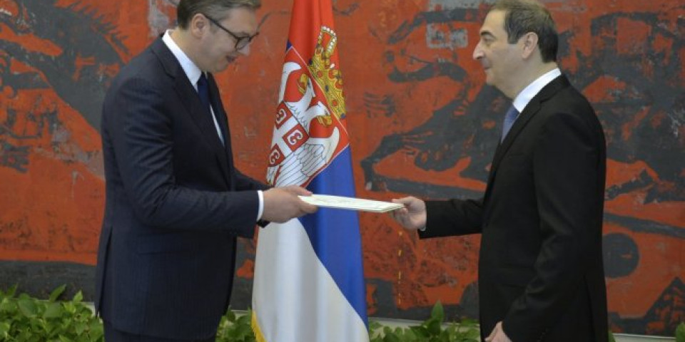 Da zajednički radimo na snaženju ekonomske i svake druge saradnje! Vučić primio akreditive ambasadora Azerbejdžana!