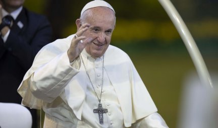 Papa traži da dođe u Srbiju! POGLAVAR RIMOKATOLIČKE CRKVE DOGOVARA POSETU