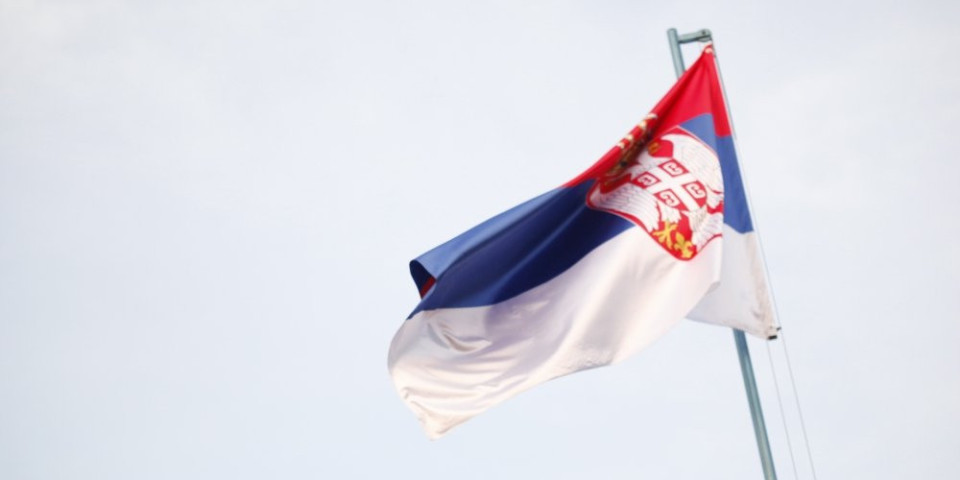 Slavimo Dan srpskog jedinstva, slobode i nacionalne zastave! Centralna manifestacija u Nišu, prisustvuje predsednik Vučić