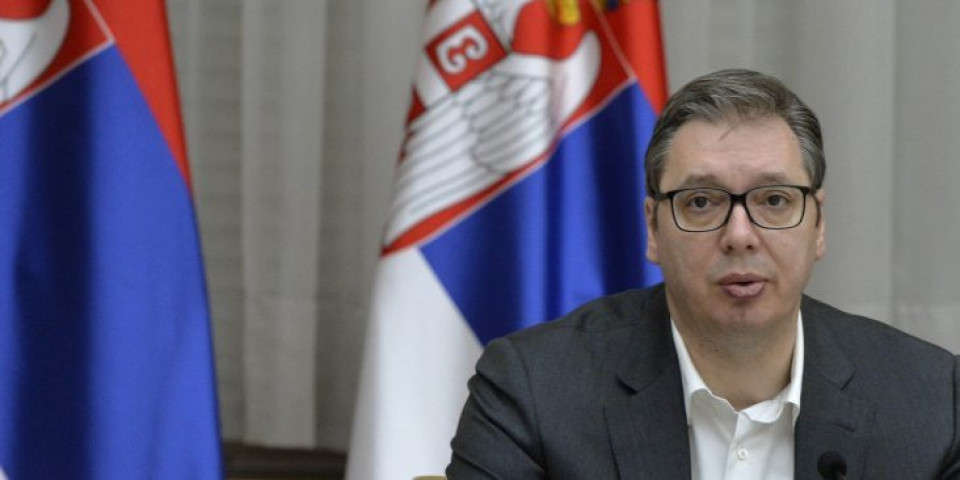 Vučić zakazao sednicu Predsedništva SNS za 7. mart