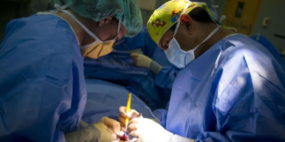 ZLOČINAČKA NAMERA Hirurg u Švedskoj osuđen na dve i po godine zatvora zbog smrti tri pacijenta