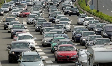 Krkljanac u Beogradu! Velike saobraćajne gužve u prestonici - na Gazeli kritično, Pančevac zakrčen