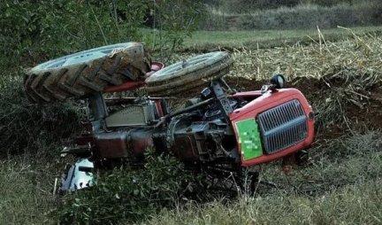 Drama na Kosmaju! Prevrnuo se traktor, jedna osoba povređena!