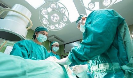 Klinički centar Srbije: Urađena 100. operacija ugradnje bajpasa na kucajućem srcu!