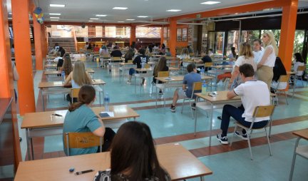 "Srednjoškolci ne znaju ni ćirilicu ni latinicu" Rezultati PISA testiranja zabrinjavaju: Evo koja grupa pitanja je najteža!