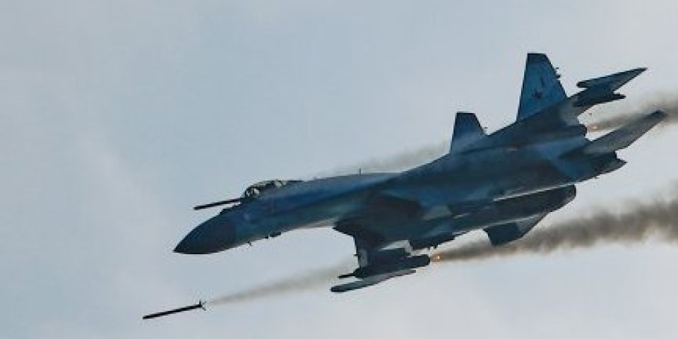 (VIDEO) Rusija naoružala Suhoje moćnim raketama, sprema ih za F-16! Američki lovci biće leteći mrtvački kovčezi za Ukrajince!