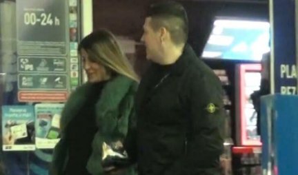 BROJI SITNO! Sloba Radanović uslikan sa ženom u šetnji gradom! Evo kako Jelena izgleda tik pred porođaj! (VIDEO)