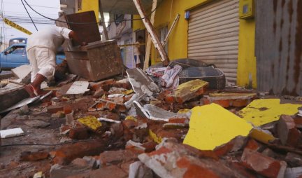 Srušila se stambena zgrada u Brazilu! Ima mrtvih, poginula i deca! (FOTO, VIDEO)