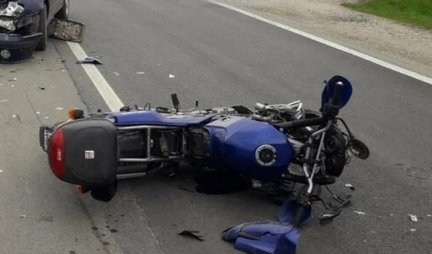 Povređen još jedan motociklista! Vozač motora oboren kod groblja u Velikoj Moštanici