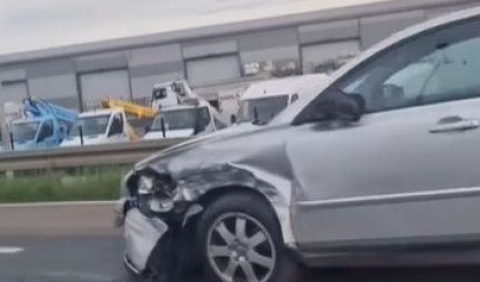 (VIDEO) SUDAR NA PANČEVAČKOM PUTU! U nesreći učestvovalo više vozila