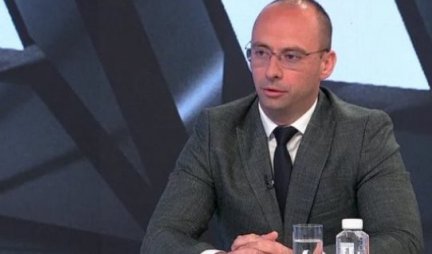 (VIDEO) Đilasov pulen ostao bez teksta - Simić raskrinkao brutalne Aleksićeve laži o platama