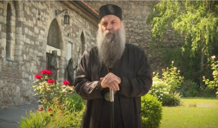 DA SE NE ZABORAVI! Patrijarh Porfirije u Bratuncu 1. jula povodom obeležavanja 31 godine od velikog stradanja Srba