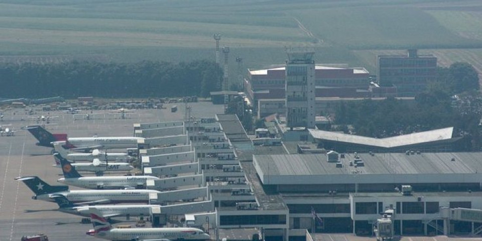 Na beogradskom aerodromu privremeno zabranjeno snabdevanje aviona gorivom