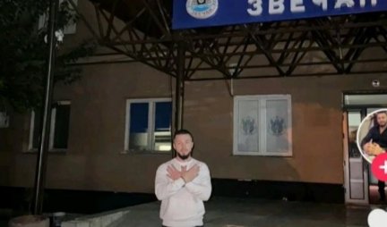 ZLOKOBNA ALBANSKA PROVOKACIJA DAN PRED SUKOB Na Tik-Toku se hvale simbolom dvoglavog orla ispred opštine Zvečan
