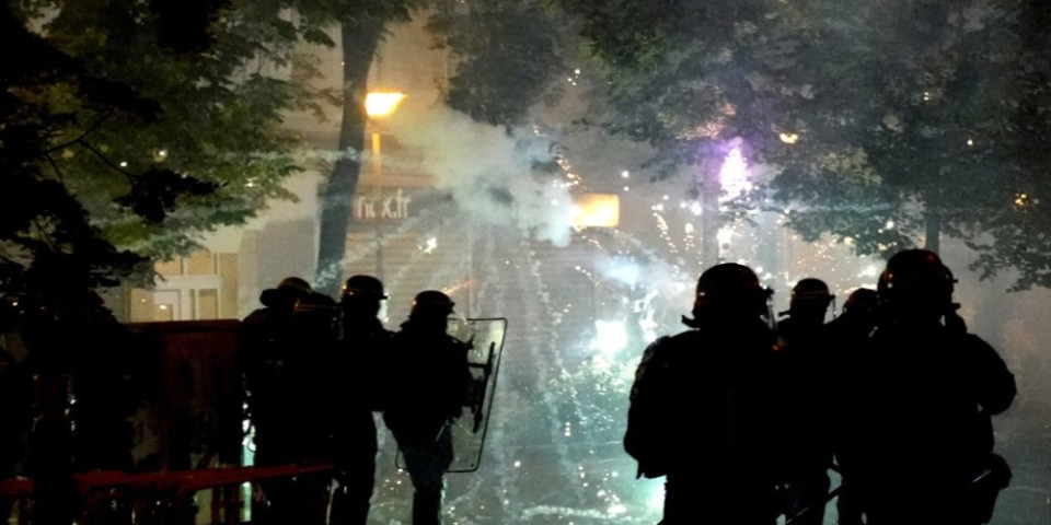 Neredi u Francuskoj zbog smrti mladića: Privedeno 150 osoba (FOTO)