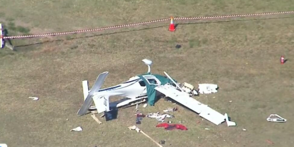 Sudarila se dva aviona u Australiji, ima poginulih! Pilot čudom preživeo! (VIDEO)