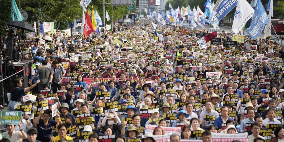 Ustala Južna Koreja: Demonstranti na nogama zbog moguće katastrofe koja preti iz Japana!
