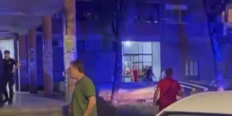Prvi snimci sa mesta eksplozije u Smederevu! Odjeknulo u centru grada, sumnja se da ima nastradalih (VIDEO)