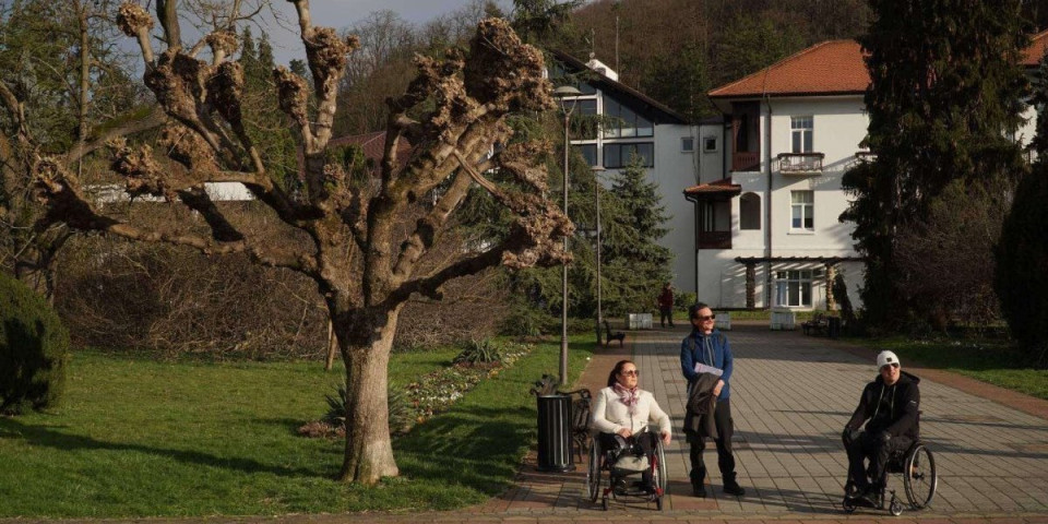 Hoćemo vidikovce i banje, ista prava za sve! U Srbiji samo dva turistička mesta pristupačna osobama sa invaliditetom! (FOTO)