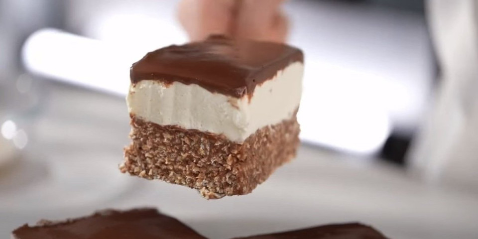 Kolač sa 2 vrste čokolade! Neodoljiva poslastica koja odlično ide uz kafu (VIDEO)