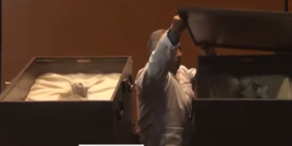 Premijerno! Tela vanzemaljaca prikazana u kongresu u Meksiku (VIDEO)