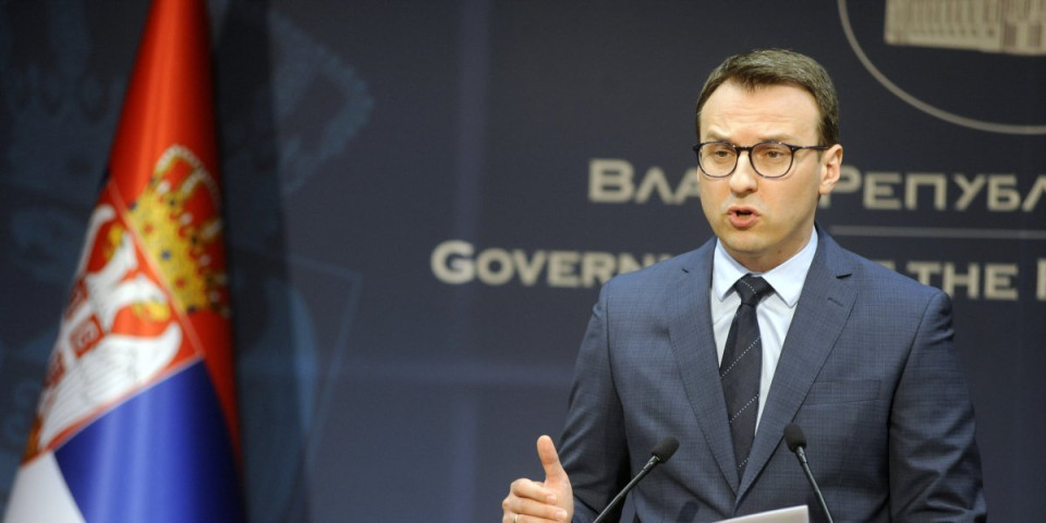 Petković: Pravi razlog odluke o ukidanju dinara je proterivanje Srba!