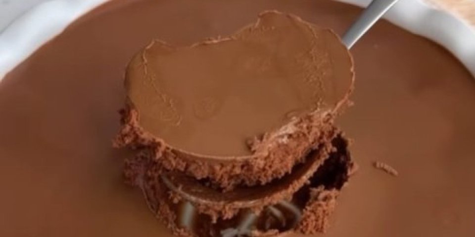 Čokoladna fantazija! Ovaj kolač se toliko lako pravi, a ukus mu je čisto savršenstvo (VIDEO)