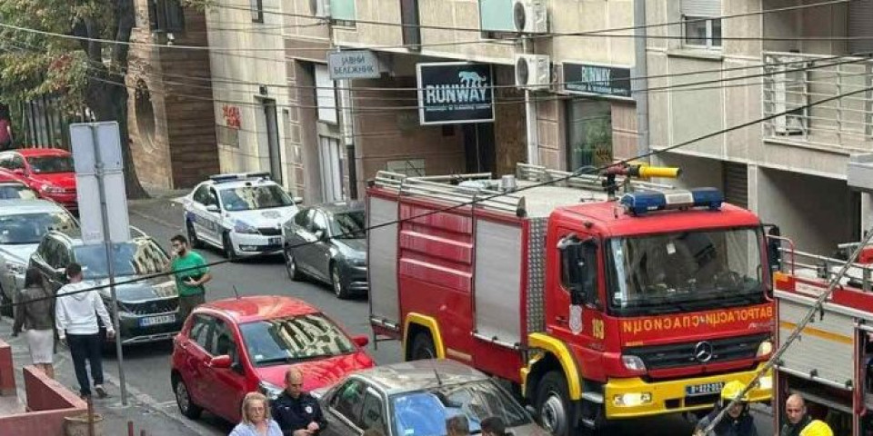 Požar u Višoj turističko - ugostiteljskoj školi u Beogradu: Učenici preventivno napustili zgradu
