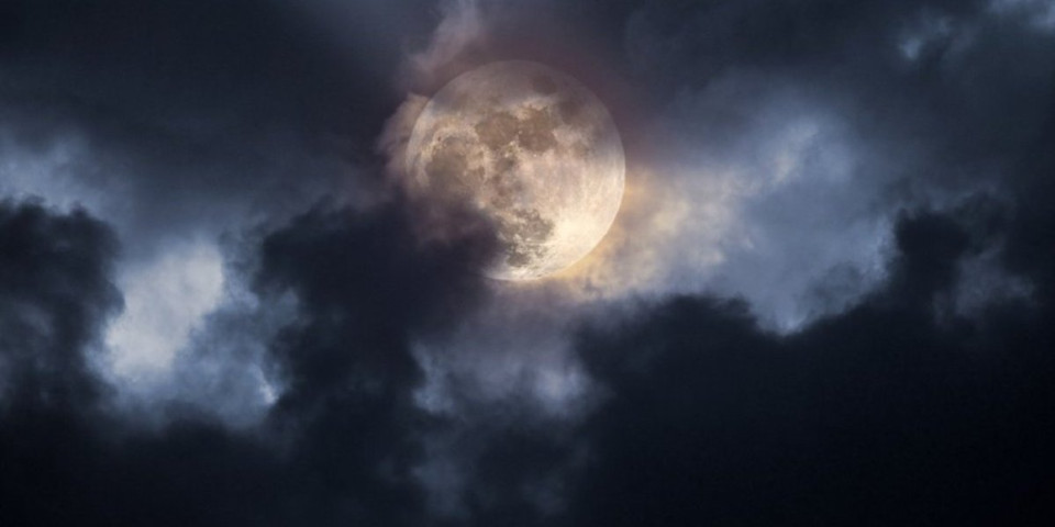 Stiže pun Mesec u Biku! 28. oktobar je datum koji morate da zapamtite - kulminacija za 4 horoskopska znaka