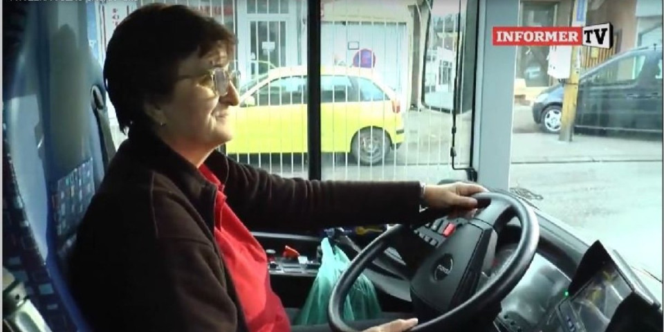 (VIDEO) Al` ga mota! Pogledajte šta radi ova Čačanka! Ljilja vozi autobus pune dve decenije!