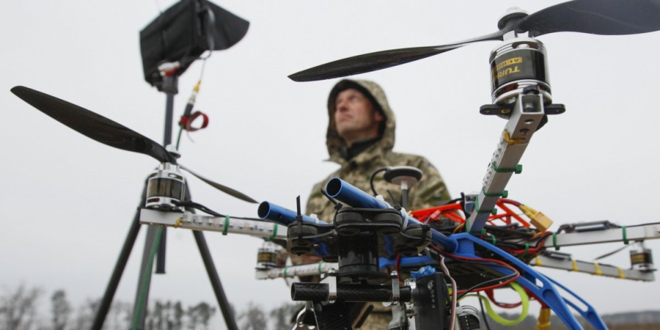 (VIDEO) Kijev dronovima lovi Ukrajince koji beže od rata! Topovskog mesa za Ruse nema dovoljno, pa...