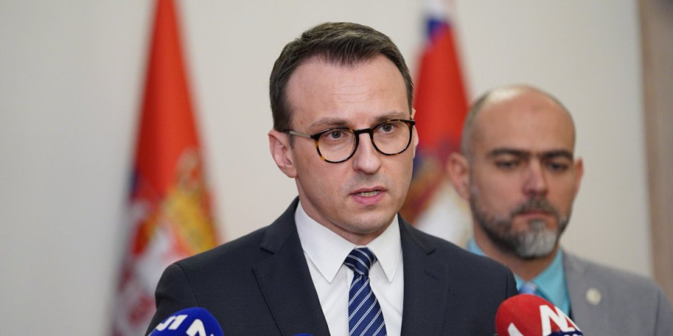 Udarno! Petković: Vučić od Lajčaka tražio da Kurti prestane sa provokacijama!