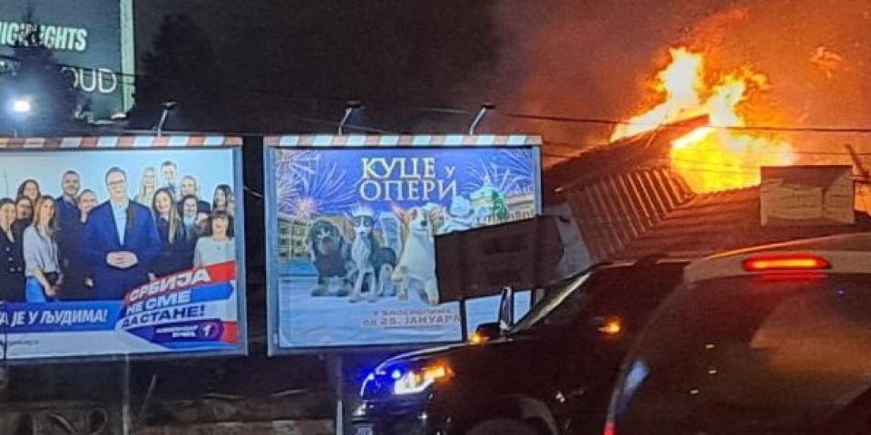 Bukti požar na Autokomandi! Gori auto-servis, ugrožena i stambena zgrada (FOTO/VIDEO)
